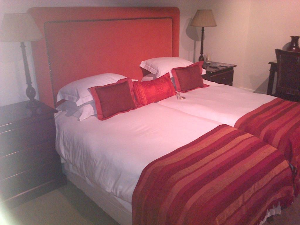 Nautilus Guest House Hermanus Room photo